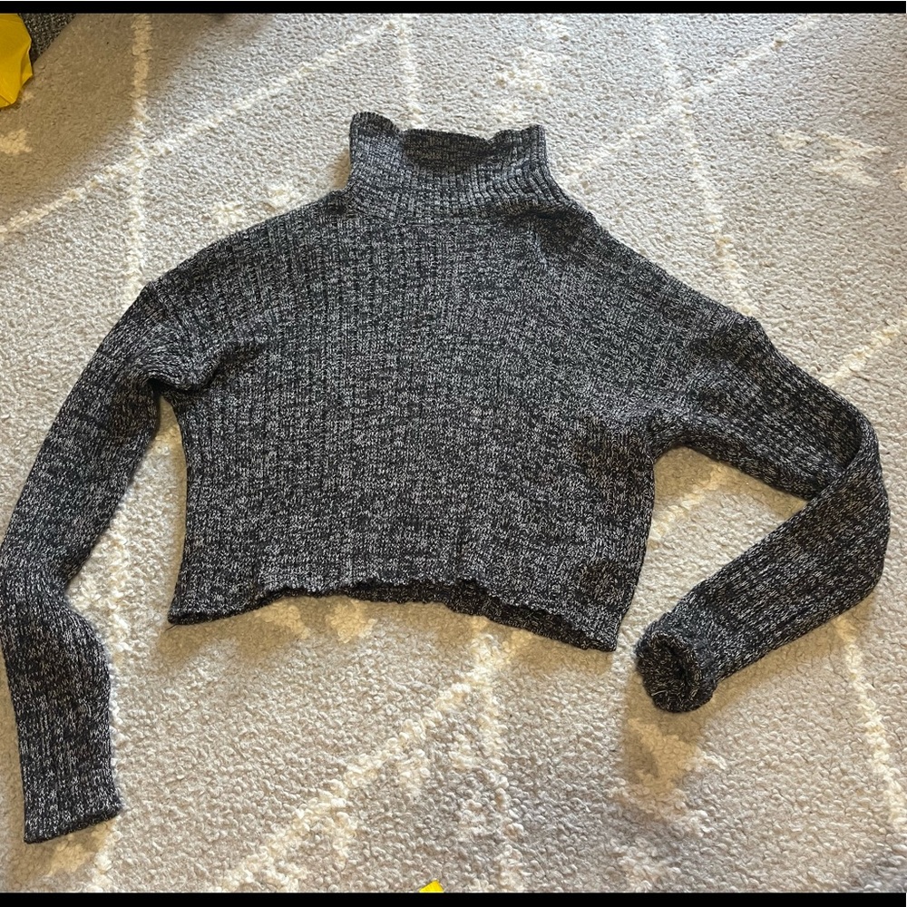 F21 mid crop top
